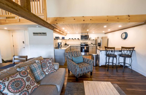 Greenville Apartment | Historic Barn Suites