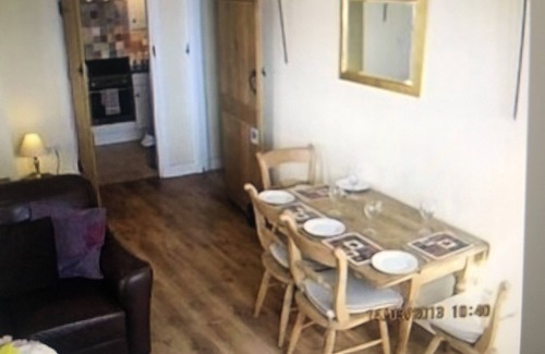 Longnor Cottage | Historic Barn With Breathtaking Views Over Derbys/Staffs Border. Pet Friendly