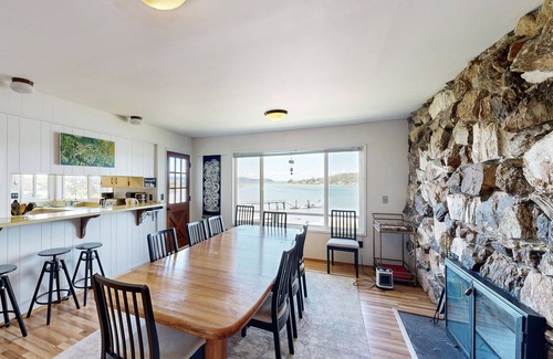 Lopez Island House | Historic bayfront home with amazing view, fireplaces, & large yard - 2 dogs OK