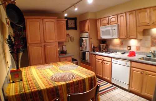 Beacon Hill Condo | Historic Beacon Hill Duplex -2 bed 1.5 bathrooms Condo -heart of Boston