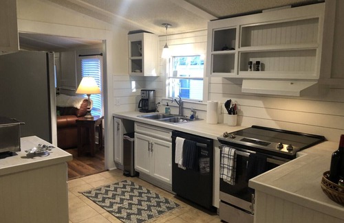 Burton House | Historic Beaufort, South Carolina Near Hilton Head, SC, New Renovation, Sleeps 8