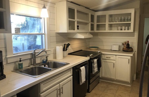 Burton House | Historic Beaufort, South Carolina Near Hilton Head, SC, New Renovation, Sleeps 8