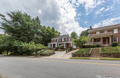 Winston - Salem House | Historic Beauty: 5BR Home with Yard Near Hospital