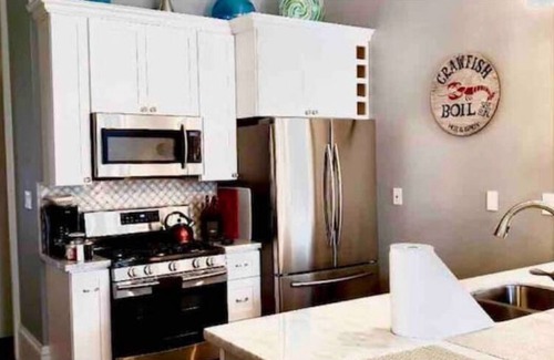 South 7th Ward House | HISTORIC BEAUTY NEAR NIGHTLIFE! Walk to Bourbon Street & The French Quarter!