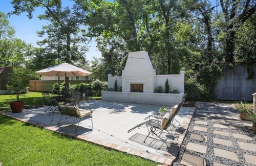 Mandeville Cottage | Historic Blume Cottage-2Blocks to Lakefront in Old Mandeville