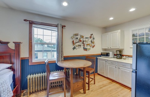Boise Apartment | Historic Boise Studio w/Courtyard, Blocks to Dtwn