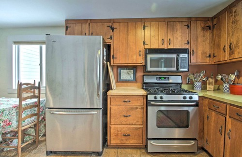 Bradford House | Historic Bradford Home - 8 Mi to Mount Sunapee!