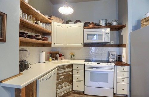 Refton House | Historic Brickhouse Guest Home