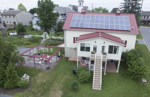 Terre Hill House | Historic Building, Quiet Location in Beautiful Lancaster County, Stella Side