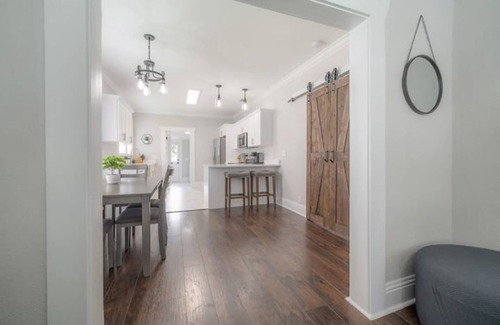 Tampa House | Historic Bungalow Close to Downtown and Attractions