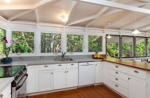 Puako House | Historic Bungalow On Idyllic White Sand Beach w/Great Snorkeling!