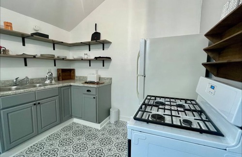 Bywater Cottage | Historic Bywater @ BR art gallery cottage and oasis!