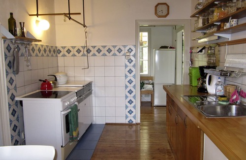 Klausen-Leopoldsdorf House | Historic Cottage in the Beautiful Vienna Woods, Artists/Writers Retreat