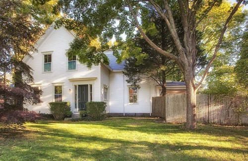 West Tisbury House | Historic Captains House - Newly Renovated Primary Bathroom and Upgraded Kitchen