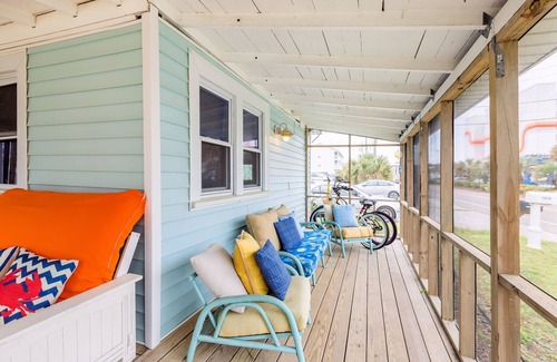 Wilmington Beach House | Historic Carolina Beach Cottage Across from Oceanfront & Screened Porch