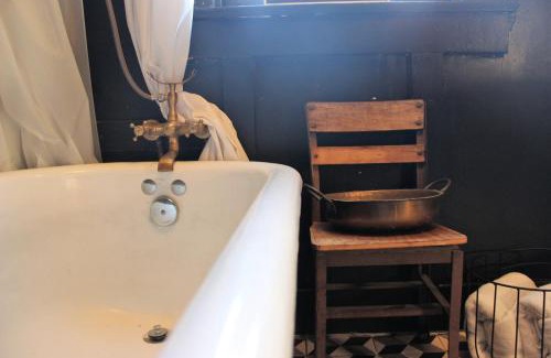 Downtown El Paso Apartment | Historic Casa Mina 1br Near Downtown W Parking