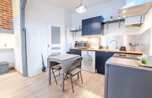 Amboise Apartment | Historic center of Amboise, renovated apartment with free private parking