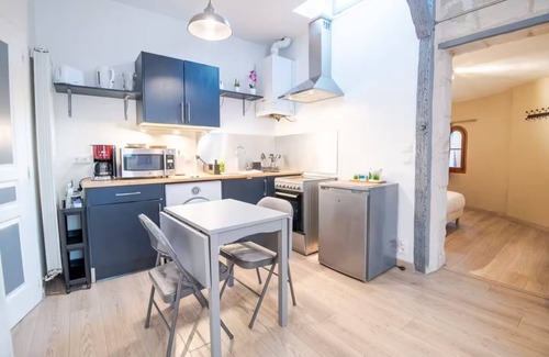 Amboise Apartment | Historic center of Amboise, renovated apartment with free private parking