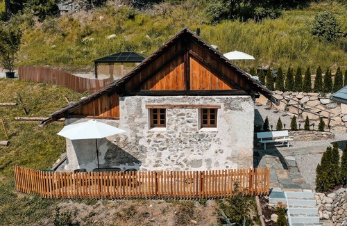 Colli In Pusteria Ski Chalet | Historic Chalet Neuhaus - with open air jacuzzi & infrared sauna!