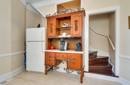 Charleston House | Historic Charleston Home < 1 Mi to University!