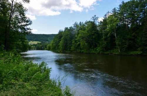 Taftsville House | Historic Charm Located On the River - Rustic Chic