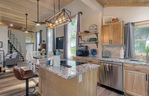 Paola Cottage | Historic Charm Meets Modern Comfort on the Kansas Prairie