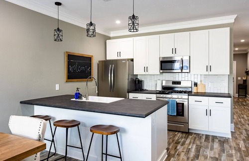 Batesville Apartment | Historic charm Modern Luxury