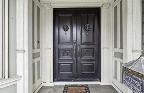 Haight-Ashbury House | Historic & Charming Victorian Home Sleeps 11