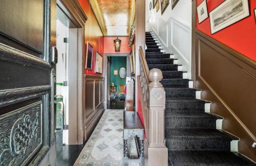Haight-Ashbury House | Historic & Charming Victorian Home Sleeps 11