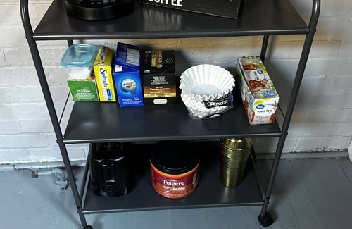 Huntington Apartment | Historic & Chic apartment by Arena, University, Hospital - Dog Friendly