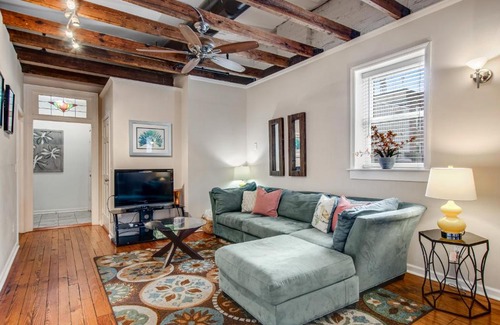 Historic District - North Apartment | Historic City Market - Loft Off Broughton Too