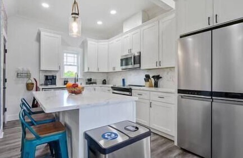 Clayton House | Historic Clayton, Amenity Rich!