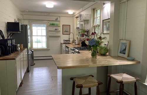 Branford House | Historic cottage 100 yards from private beach on private compound