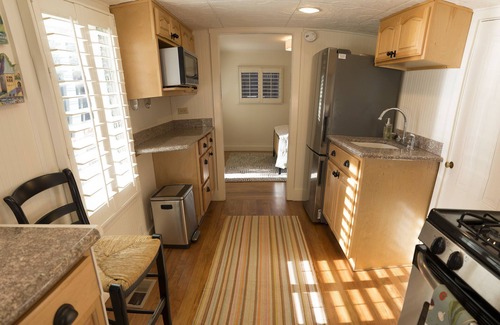Los Gatos Cottage | Historic Cottage Adjacent to Downtown Los Gatos — Walking Score is a 10!