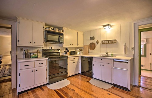 Rockbridge Baths House | Historic Countryside Escape - Relax, Hike, & Fish!