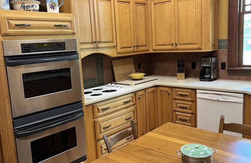 Springfield House | Historic country 5 BR estate in Springfield; near Nashville, Clarksville