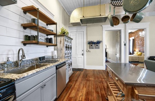 Denison Apartment | Historic Denison Loft with a View