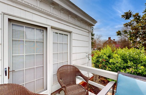 Salisbury House | Historic dog-friendly home with a grassy yard, deck, washer/dryer, & central AC