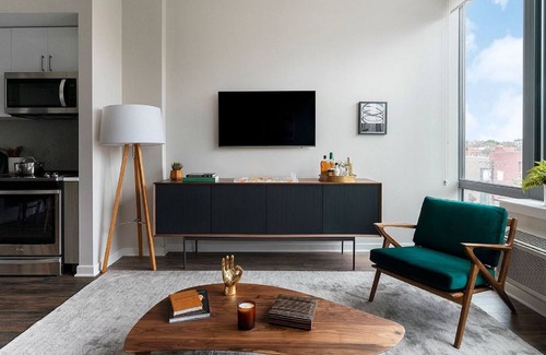 Downtown Jersey City Apartment | Historic Downtown 2 bedroom apartment in a good environment