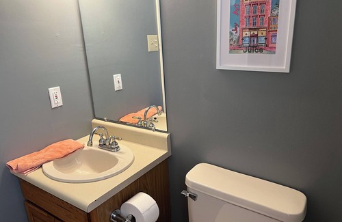 Abingdon Apartment | Historic Downtown Abingdon!