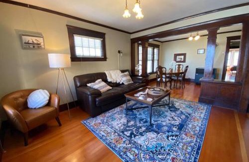 Astoria Apartment | Historic Downtown Flat, # 2