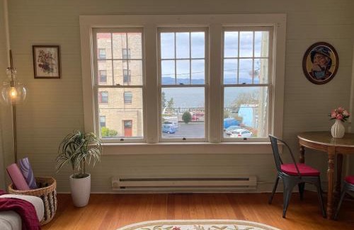 Astoria Apartment | Historic Downtown Flat, # 4