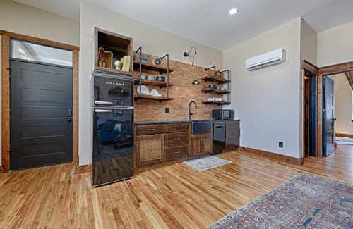 Greenville Apartment | Historic Downtown Loft