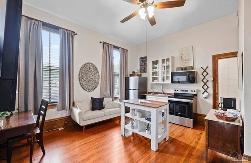 Downtown Apartment | Historic Downtown Loft B