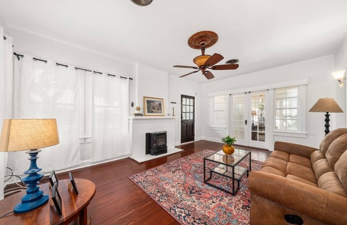 Sebring House | Historic Downtown Sebring 3 Bdrm + 2 Bath + Office