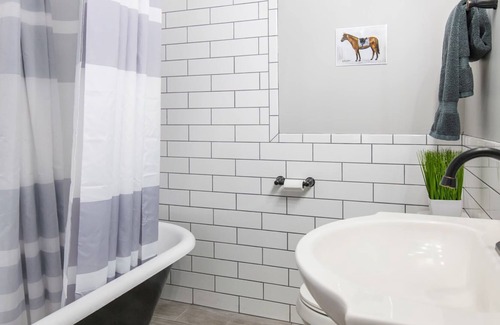 Georgetown House | Historic Downtown Stay -Horse Park 11min/Ark 30min
