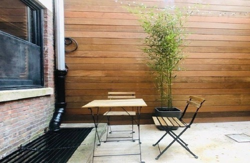 Upper Manhattan House | Historic Duplex on Stivers Row, West 138th St. in Harlem,nnMin 29 night stay