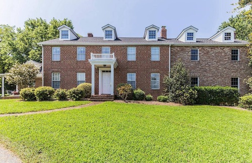 Morganza Bed & Breakfast | Historic, Elegant, Luxurious.