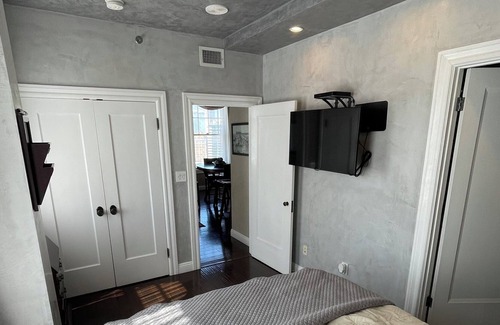 Cortez Hill Condo | Historic Executive Suite w/ View