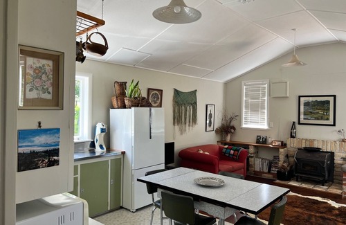 South Head Cottage | Historic Farm Cottage with spectacular harbour/rural views